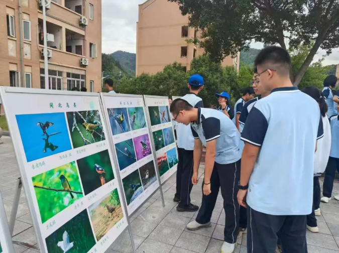 �ȷ�ȡ��𡱣���ƽһ�й�������ʵ